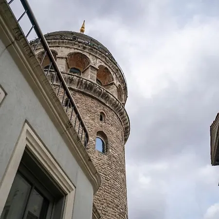 Historic 2 Bedroom Galata Apt-heart Of Kuledibi 3 *