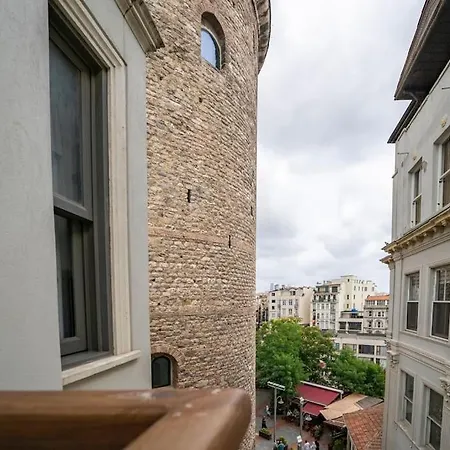 Historic 2 Bedroom Galata Apt-heart Of Kuledibi 3 * Стамбул