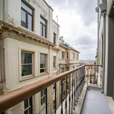 Historic 2 Bedroom Galata Apt-heart Of Kuledibi 3